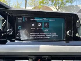 Volkswagen Golf thumbnail 25