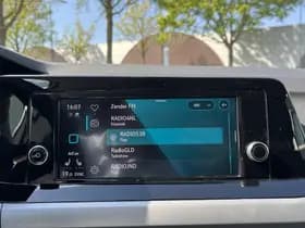 Volkswagen Golf thumbnail 27