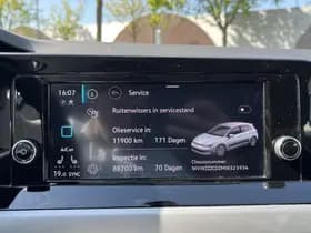 Volkswagen Golf thumbnail 28