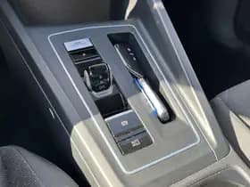 Volkswagen Golf thumbnail 33