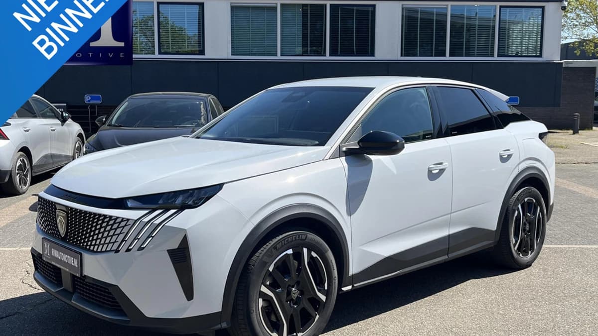 Peugeot e-3008 — foto 1