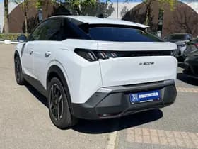 Peugeot e-3008 thumbnail 4