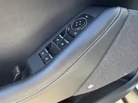 Ford Mustang thumbnail 16