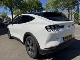 Ford Mustang thumbnail 3