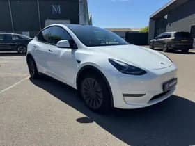 Tesla Model Y thumbnail 16