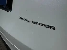 Tesla Model Y thumbnail 18