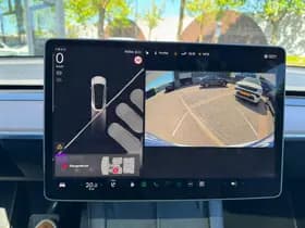 Tesla Model Y thumbnail 19