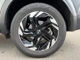 Nissan Qashqai thumbnail 8