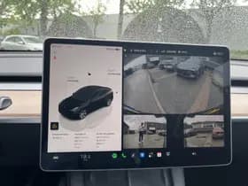Tesla Model Y thumbnail 21