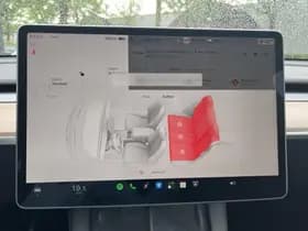 Tesla Model Y thumbnail 24
