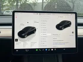 Tesla Model Y thumbnail 28