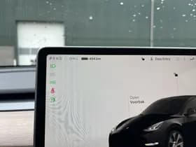 Tesla Model Y thumbnail 29