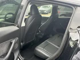 Tesla Model Y thumbnail 9