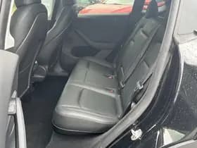 Tesla Model Y thumbnail 10