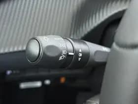 Peugeot e-208 thumbnail 23