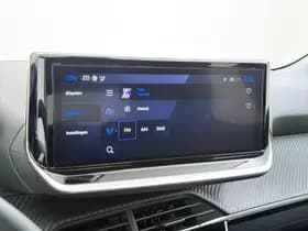 Peugeot e-208 thumbnail 32