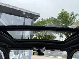 BMW iX3 thumbnail 16