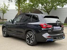 BMW iX3 thumbnail 5