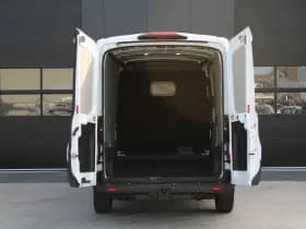 Ford Transit 350 2.0 TDCI L3H2 Trend MHEV 170pk Trend - Navigatie - Blind Spot - Adaptive cruise - Camera - 270gr deuren - Trekhaak - Rijklaar thumbnail 4