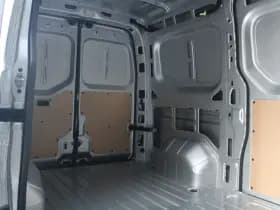 Renault Master T35 2.0 dCi 170pk L2H2 Extra - 2x Schuifdeur - Navigatie - Blind Spot - Camera - Stoelverwarming - Verwarmde voorruit - Rijklaar thumbnail 41