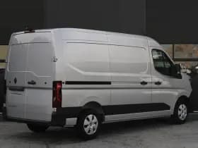 Renault Master T35 2.0 dCi 170pk L2H2 Extra - 2x Schuifdeur - Navigatie - Blind Spot - Camera - Stoelverwarming - Verwarmde voorruit - Rijklaar thumbnail 6