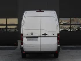 Renault Master T35 2.0 dCi 170pk L2H2 Extra - 2x Schuifdeur - Navigatie - Blind Spot - Camera - Stoelverwarming - Verwarmde voorruit - Rijklaar thumbnail 7