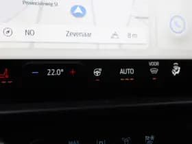 Ford Transit Custom 320 2.5 PHEV L2H1 Trend 232pk - 5 jaar GARANTIE - 2x Schuifdeur - Adaptive Cruise - Blind Spot - Navigatie - Camera - Verwarmd Stuur - Rijklaar thumbnail 32