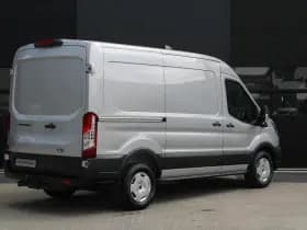 Ford Transit 350 2.0 TDCI L2H2 Trend 165pk - Facelift - 2x Schuifdeur - Adaptive Cruise - Navigatie - Blind Spot - 360 Camera - Stoel - Stuurverwarming - Rijklaar thumbnail 3