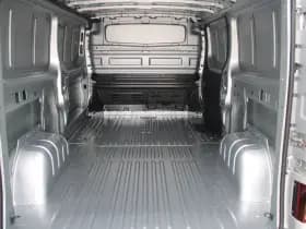 Renault Trafic 2.0 Blue dCi 150pk T30 L2H1 Advance - Achteruitrijcamera - Carplay - Android - Allseason - Trekhaak - Rijklaar thumbnail 5