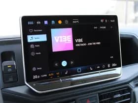 Volkswagen Crafter 35 2.0 TDI L3H2 177pk - Facelift - Navigatie - LED - Geveerde stoel - Virtual cockpit - Camera - Verwarmd stuur - Stoelverwarming - Rijklaar thumbnail 16