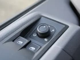 Volkswagen Crafter 35 2.0 TDI L3H2 177pk - Facelift - Navigatie - LED - Geveerde stoel - Virtual cockpit - Camera - Verwarmd stuur - Stoelverwarming - Rijklaar thumbnail 20