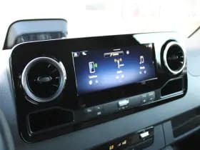 Mercedes-Benz Sprinter 317CDI L2H2 Select - LED - Mbux 10 - 3.5t Trekhaak - Geveerde Stoel - Betimmering - Camera - Carplay - Blind spot - Cruise - Rijklaar thumbnail 24