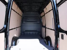 Mercedes-Benz Sprinter 317CDI L2H2 Select - LED - Mbux 10 - 3.5t Trekhaak - Geveerde Stoel - Betimmering - Camera - Carplay - Blind spot - Cruise - Rijklaar thumbnail 10