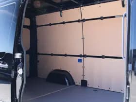 Mercedes-Benz Sprinter 317CDI L2H2 Select - LED - Mbux 10 - 3.5t Trekhaak - Geveerde Stoel - Betimmering - Camera - Carplay - Blind spot - Cruise - Rijklaar thumbnail 11