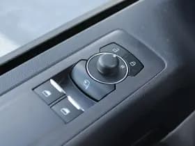 Ford Transit Custom 320 2.0 TDCI L2H1 Limited 150pk - Adaptive Cruise - Verwarmd stuur - Blind spot - Navigatie - Camera - Draadloos laden - Rijklaar thumbnail 15