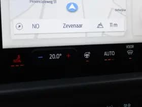 Ford Transit Custom 320 2.0 TDCI L2H1 Limited 150pk - Adaptive Cruise - Verwarmd stuur - Blind spot - Navigatie - Camera - Draadloos laden - Rijklaar thumbnail 30