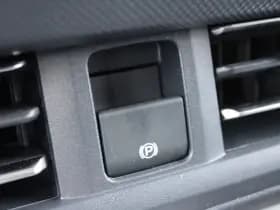 Ford Transit Custom 320 2.0 TDCI L2H1 Limited 150pk - Adaptive Cruise - Verwarmd stuur - Blind spot - Navigatie - Camera - Draadloos laden - Rijklaar thumbnail 32