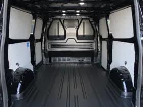 Ford Transit Custom 320 2.0 TDCI L2H1 Limited 150pk - Adaptive Cruise - Verwarmd stuur - Blind spot - Navigatie - Camera - Draadloos laden - Rijklaar thumbnail 9