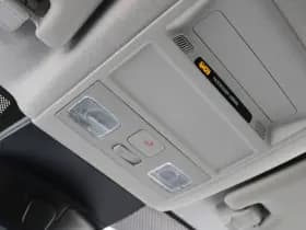 Ford Transit Custom 320 2.0 TDCI L2H1 Limited 150pk - Adaptive Cruise - Verwarmd stuur - Blind spot - Navigatie - Camera - Draadloos laden - Rijklaar thumbnail 34