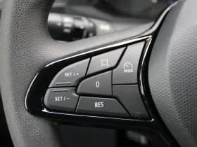 Renault Master T35 2.0 dCi 170pk L2H2 Extra - Navigatie - Blind Spot - Camera - Stoelverwarming - Verwarmde voorruit - Rijklaar thumbnail 19