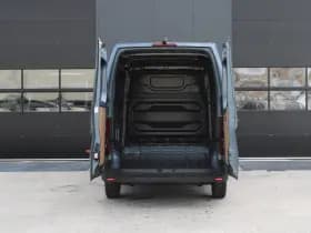 Renault Master T35 2.0 dCi 170pk L2H2 Extra - Navigatie - Blind Spot - Camera - Stoelverwarming - Verwarmde voorruit - Rijklaar thumbnail 4