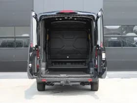 Ford Transit 350 2.0 TDCI L2H2 Trend 165pk - Facelift - 2x Schuifdeur - Adaptive Cruise - Navigatie - Blind Spot - 360 Camera - Stoel - Stuurverwarming - Rijklaar thumbnail 4