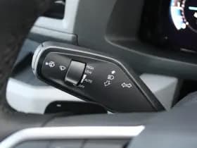 Volkswagen Crafter 35 2.0 TDI L3H3 177pk - Facelift - Navigatie - LED - Geveerde stoel - Virtual cockpit - Camera - Trekhaak - Stoelverwarming - Rijklaar thumbnail 13