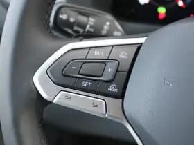 Volkswagen Crafter 35 2.0 TDI L3H3 177pk - Facelift - Navigatie - LED - Geveerde stoel - Virtual cockpit - Camera - Trekhaak - Stoelverwarming - Rijklaar thumbnail 14