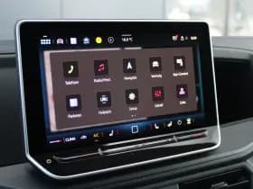 Volkswagen Crafter 35 2.0 TDI L3H3 177pk - Facelift - Navigatie - LED - Geveerde stoel - Virtual cockpit - Camera - Trekhaak - Stoelverwarming - Rijklaar thumbnail 24