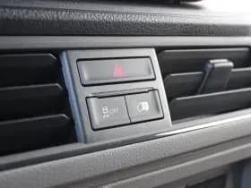 Volkswagen Crafter 35 2.0 TDI L3H3 177pk - Facelift - Navigatie - LED - Geveerde stoel - Virtual cockpit - Camera - Trekhaak - Stoelverwarming - Rijklaar thumbnail 28