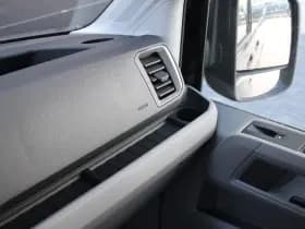 Volkswagen Crafter 35 2.0 TDI L3H3 177pk - Facelift - Navigatie - LED - Geveerde stoel - Virtual cockpit - Camera - Trekhaak - Stoelverwarming - Rijklaar thumbnail 30