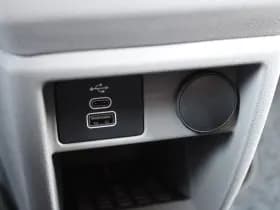 Ford Transit Custom 320 2.0 TDCI L2H1 Trend DC 136pk - Carplay - Android - Camera - Trekhaak - LED koplampen - Stoelverwarming - Draadloos laden - Rijklaar thumbnail 19