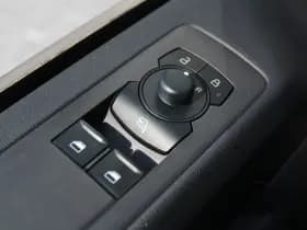 Ford Transit Custom 320 2.0 TDCI L2H1 Trend DC 136pk - Carplay - Android - Camera - Trekhaak - LED koplampen - Stoelverwarming - Draadloos laden - Rijklaar thumbnail 28