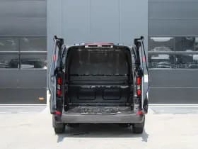 Ford Transit Custom 320 2.0 TDCI L2H1 Trend DC 136pk - Carplay - Android - Camera - Trekhaak - LED koplampen - Stoelverwarming - Draadloos laden - Rijklaar thumbnail 4